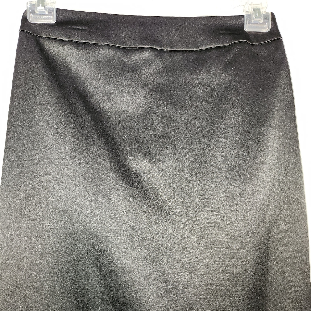 Boutique sleek black pencil skirt, Size 4